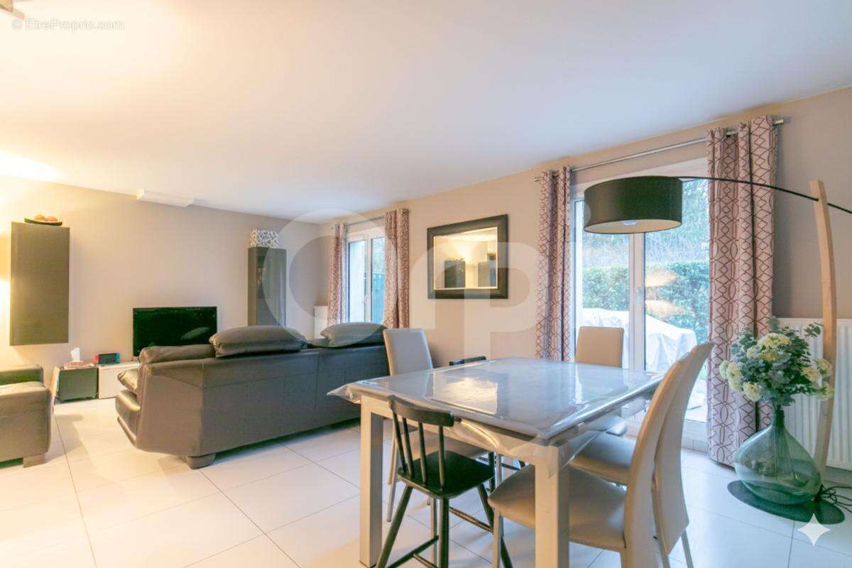 Maison à LIMEIL-BREVANNES