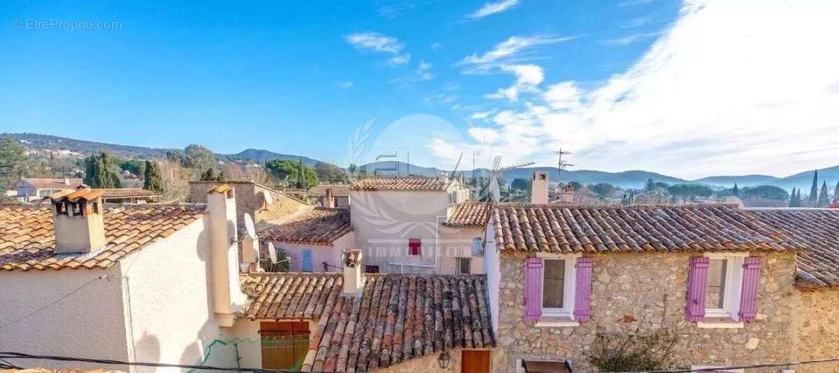 Maison à PLAN-DE-LA-TOUR