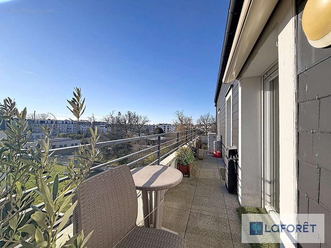 Appartement à LE PLESSIS-TREVISE
