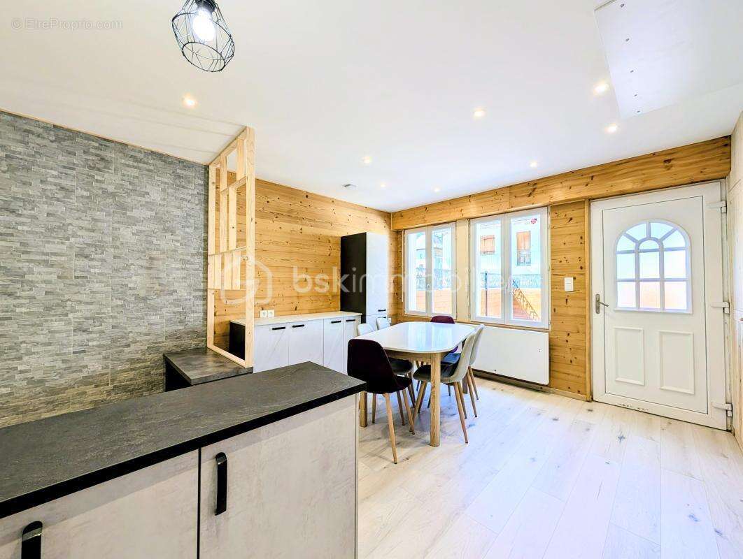Appartement --- t2 --- renove --- terrasse --- cave --- entree independante - photo 5