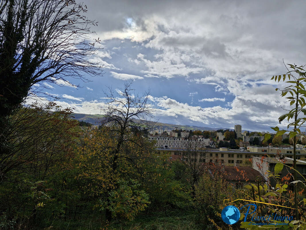 Appartement à SAINT-ETIENNE
