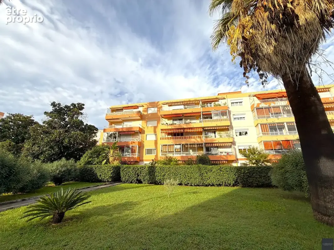 Appartement 3 pièces 72 m² à vendre à Hyeres (83400) - photo 2