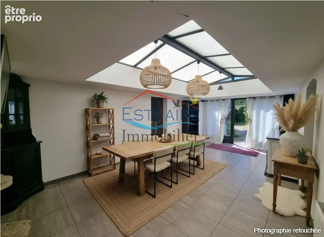 Maison 144 m² à Saint-Etienne-De-Montluc  - photo 3