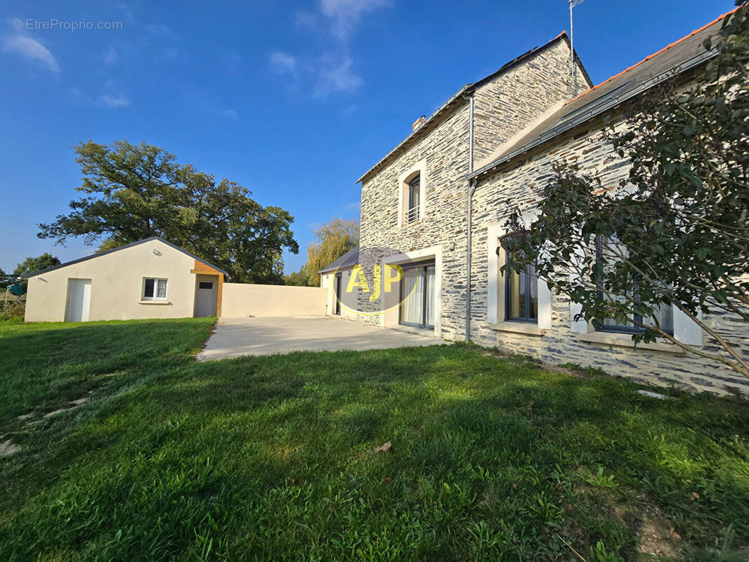 Maison à CONQUEREUIL