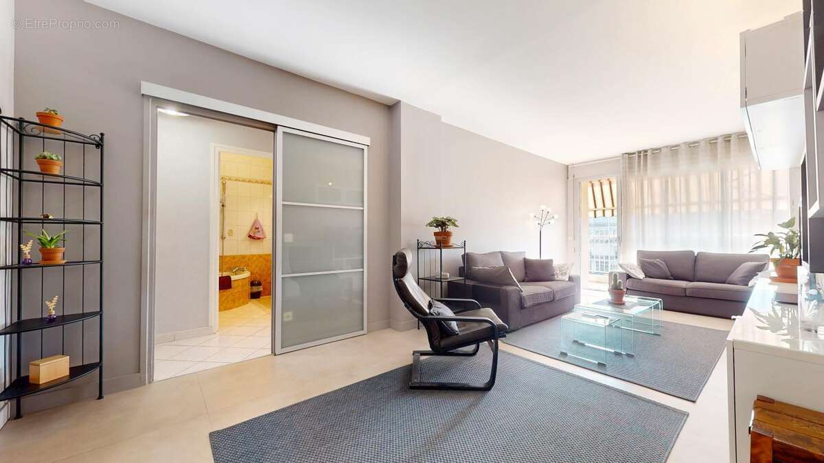 Appartement à LYON-5E