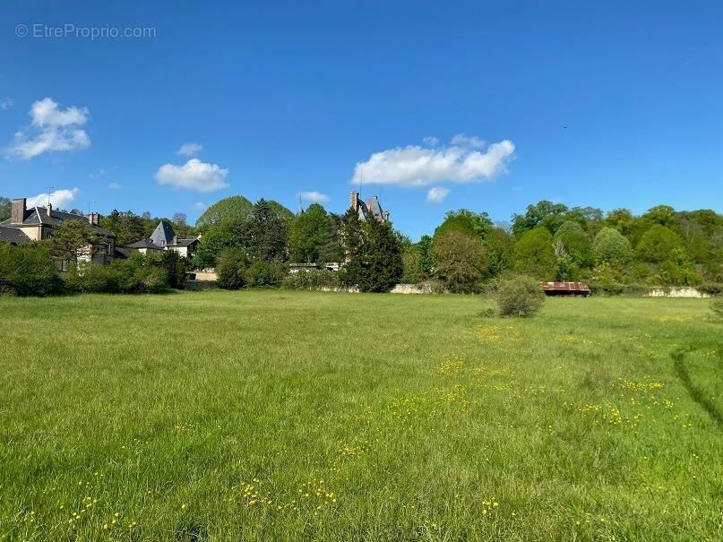 Terrain à LES ESSARTS