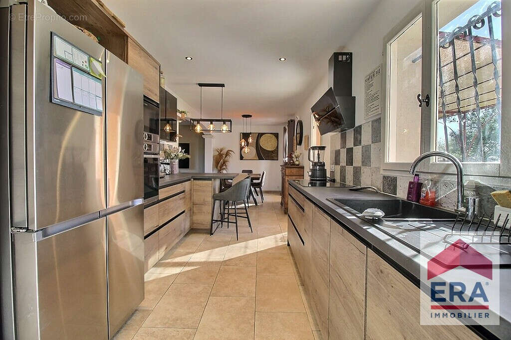 Maison à CHATEAURENARD