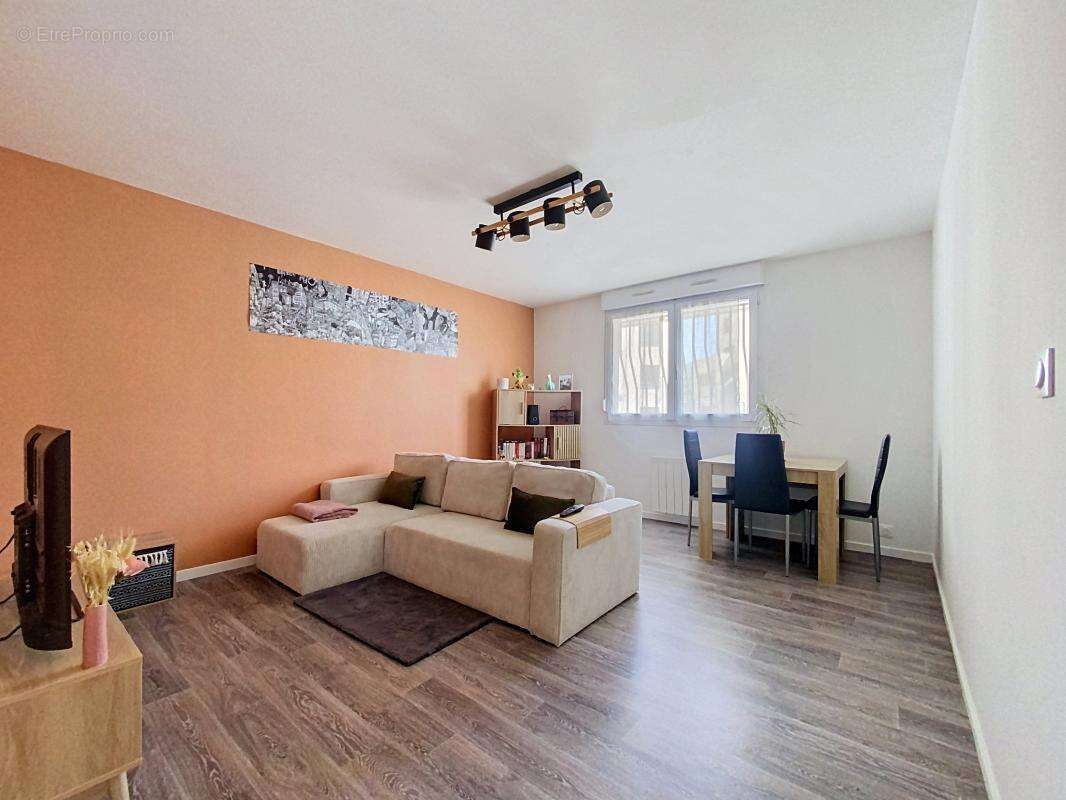Appartement - 2 Chambres - rez de chaussée - Garage fermé - photo 2