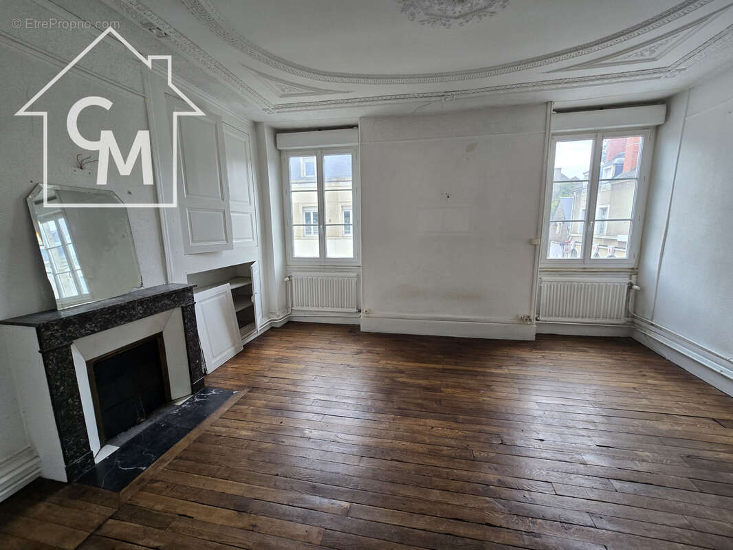 Appartement à SAINT-AMAND-MONTROND