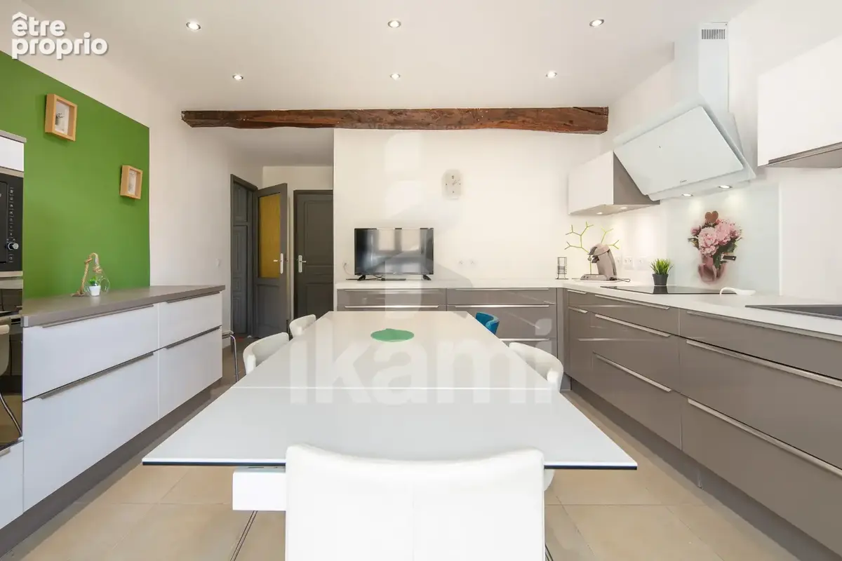 Maison La Buisse  8 pièces - 206 m2 habitables - photo 4
