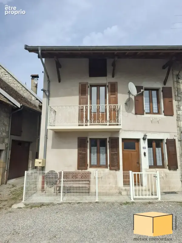 Photo Maison à Lavours au prix de 91 000€