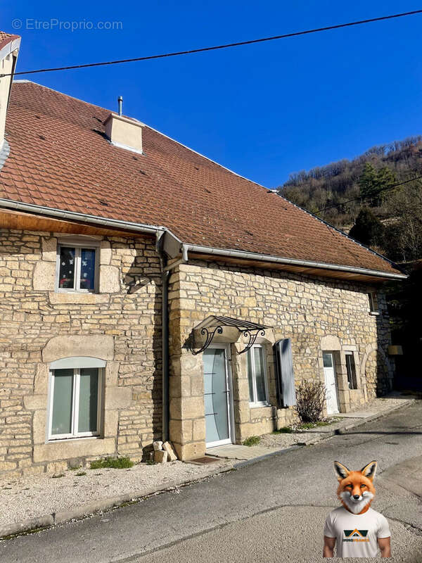 Maison à MONTGESOYE