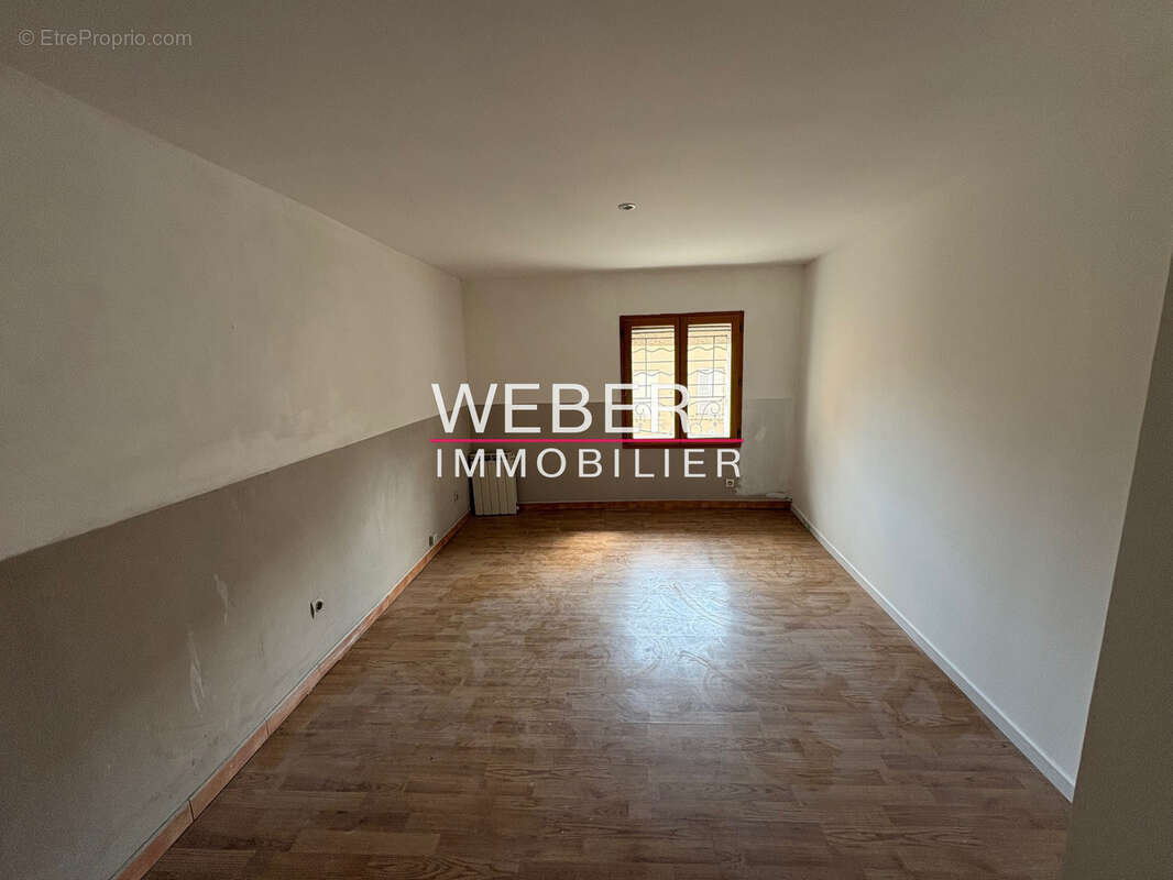 - la seyne sur mer - maison de ville / appartement - 103 m2 + garage - photo 6