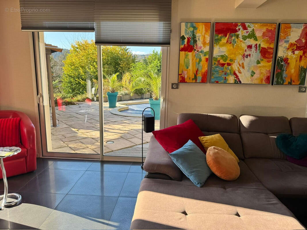 Maison à SAINT-ETIENNE-LES-REMIREMONT