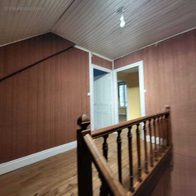 Maison à RIOM-ES-MONTAGNES