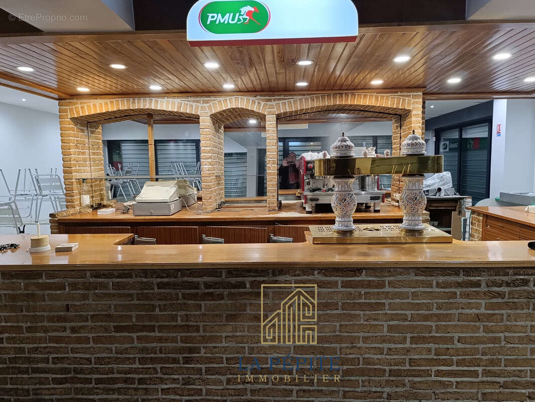 Commerce à DOUCHY-LES-MINES