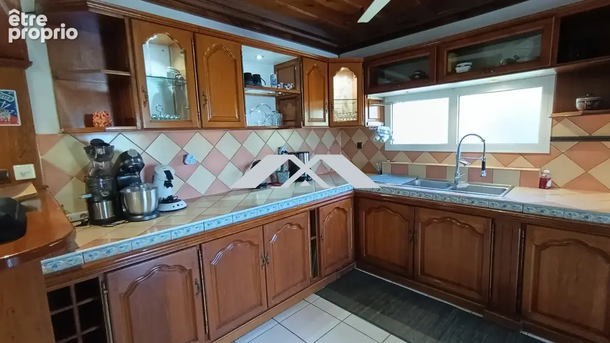 Maison 178 m² à Saint-Louis  - photo 6