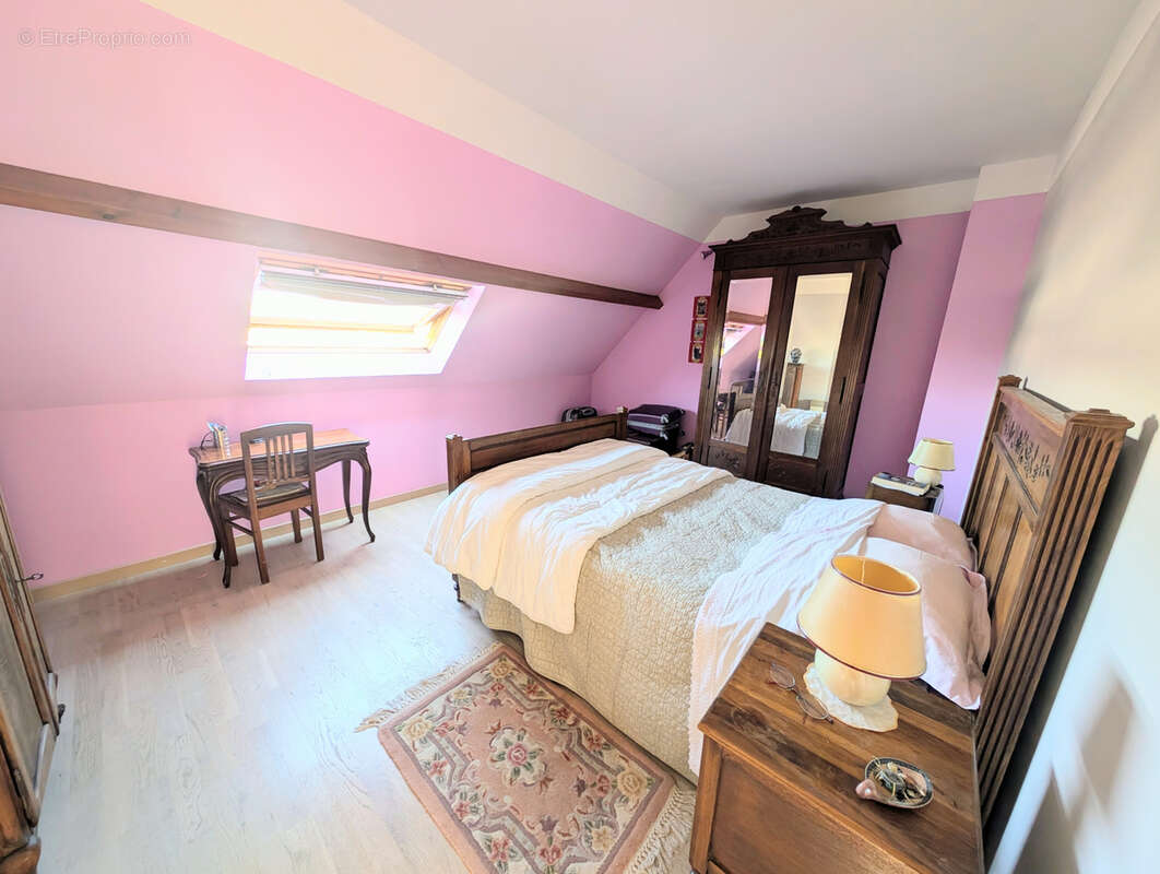 Maison à PARAY-VIEILLE-POSTE