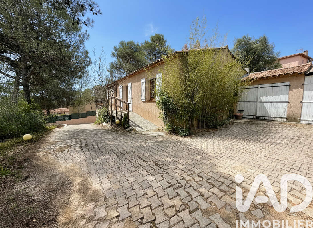 Photo 7 - Maison à SAINT-MAXIMIN-LA-SAINTE-BAUME