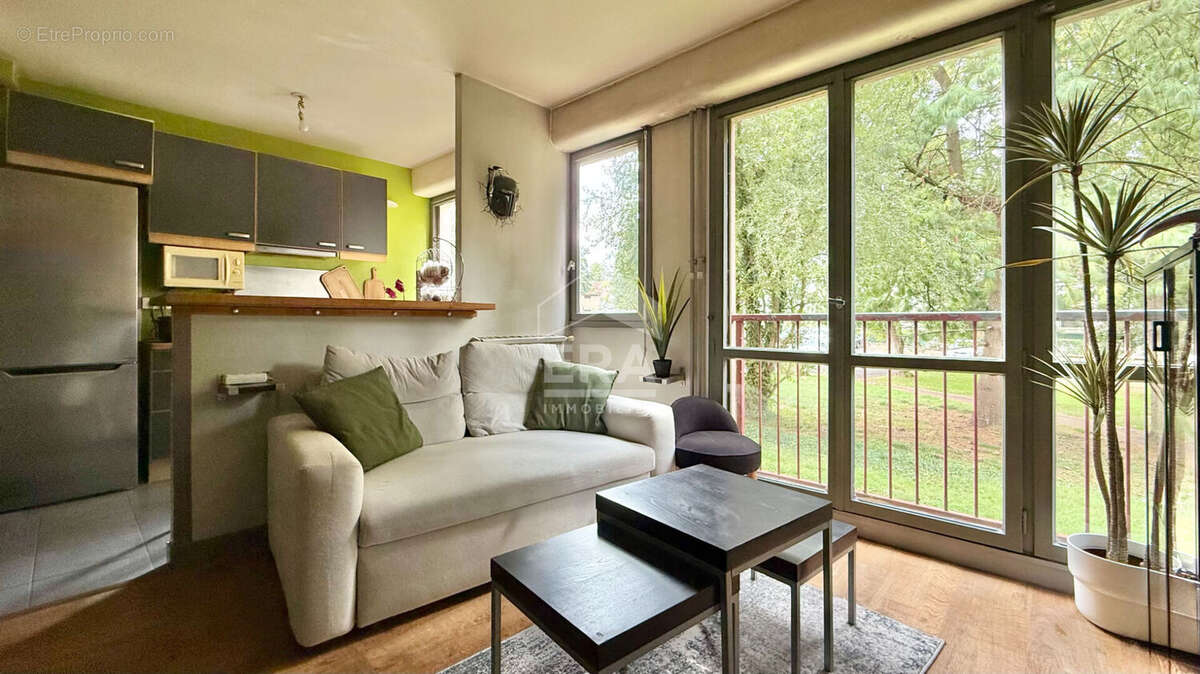 Appartement à CORBEIL-ESSONNES