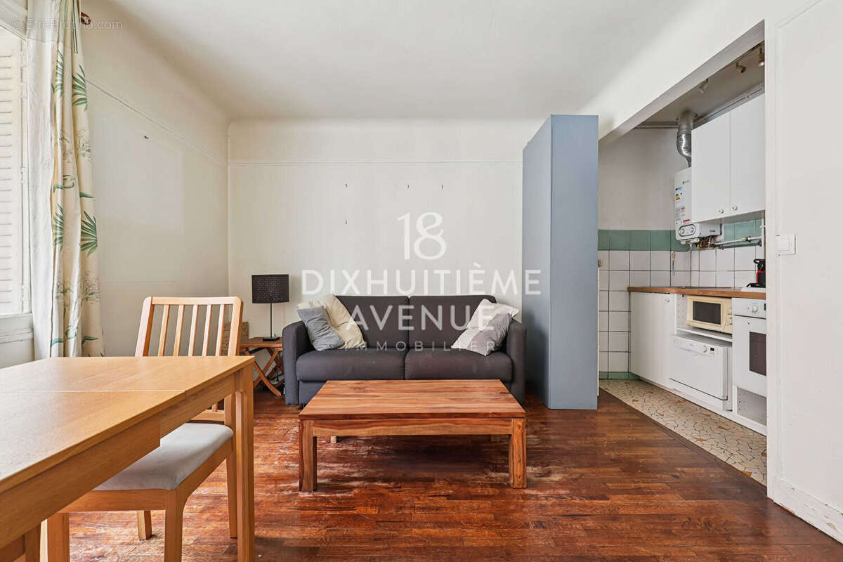 Appartement à PARIS-18E