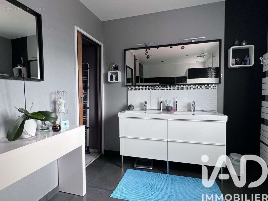 Photo 8 - Maison à LA LONDE-LES-MAURES