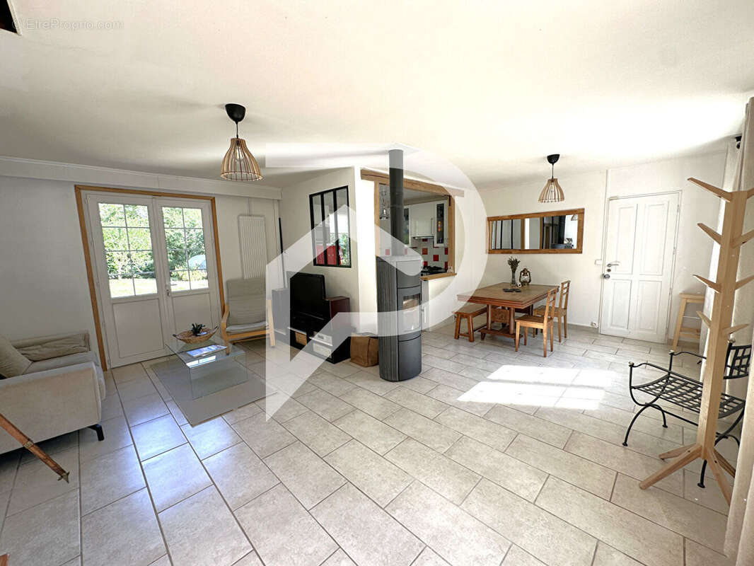 Maison à SOREL-MOUSSEL