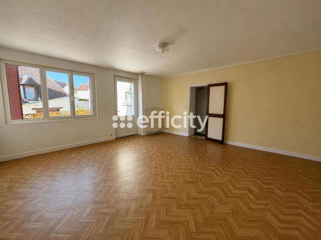 Maison 112 m² à Saint-Bris-Le-Vineux  - photo 12
