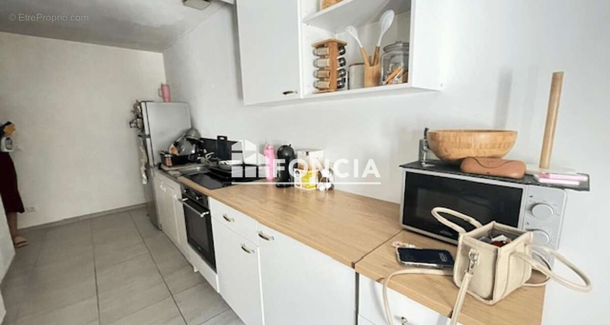 Appartement à JUZIERS