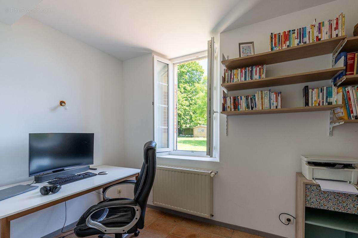 A VENDRE Maison 5 P 140 m2 3 chambres a Canals - 82170 - photo 10