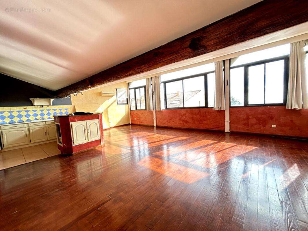 Appartement à HYERES