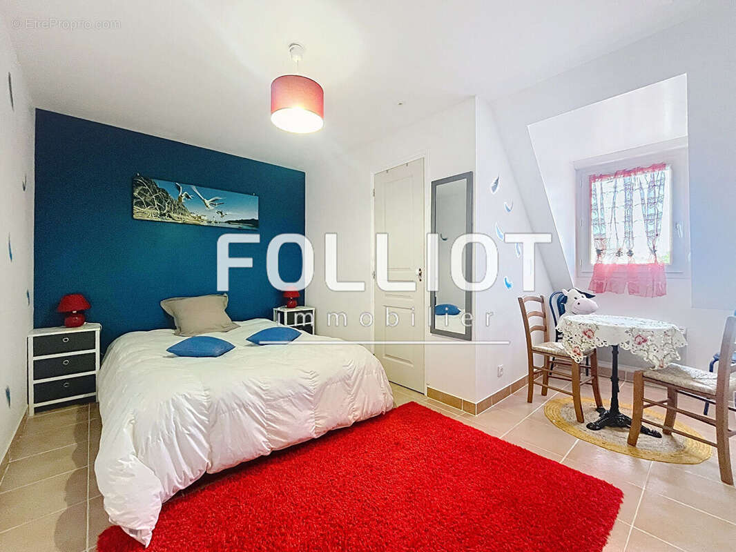 Maison à BRICQUEVILLE-SUR-MER