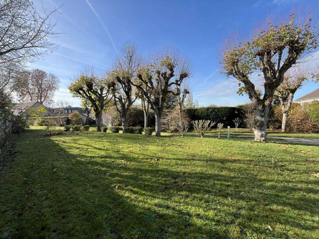 Maison à SAINTRY-SUR-SEINE