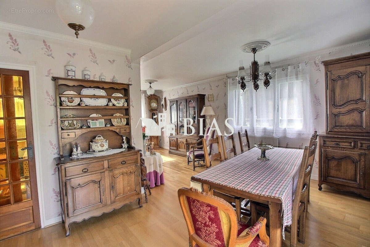 Maison à CAUDEBEC-LES-ELBEUF