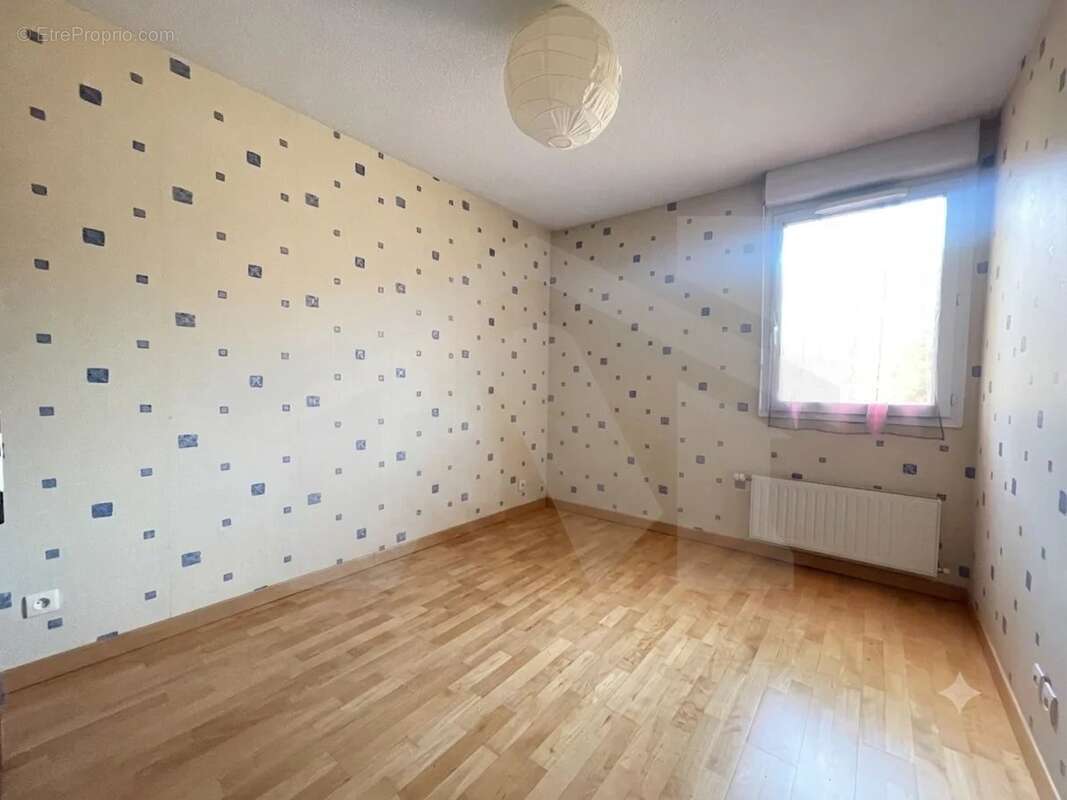 Appartement à SAINT-MARTIN-D'HERES