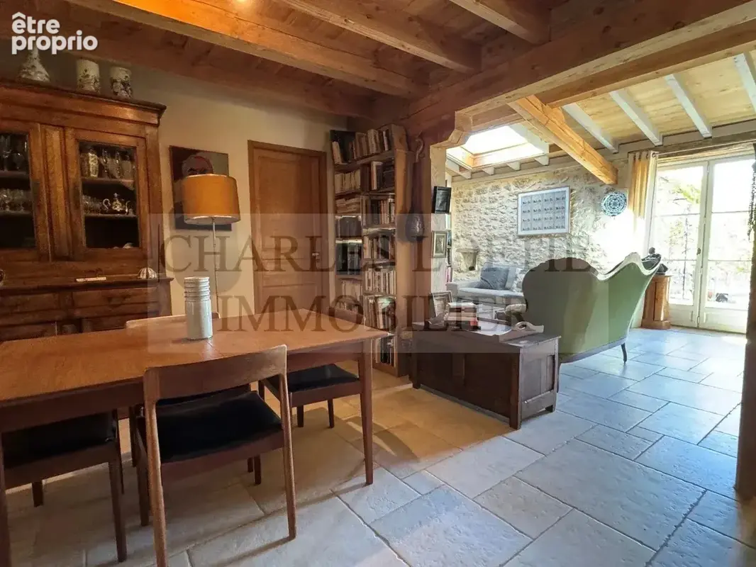 Propriété de caractère au cœur de 17 hectares de nature, avec maison principale, gîtes et piscine - photo 39
