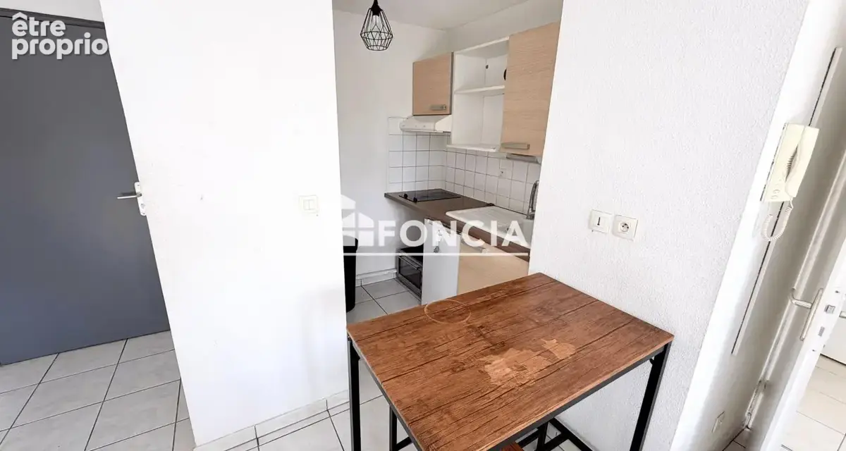 T2 de 37m2 avec balcon parking vendu libre d'occupation - photo 2