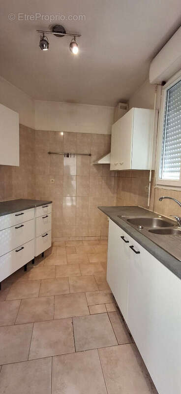 Maison à JONQUIERES-SAINT-VINCENT