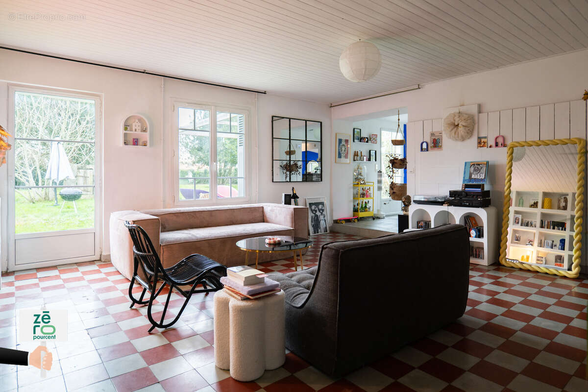 Maison à TALMONT-SAINT-HILAIRE