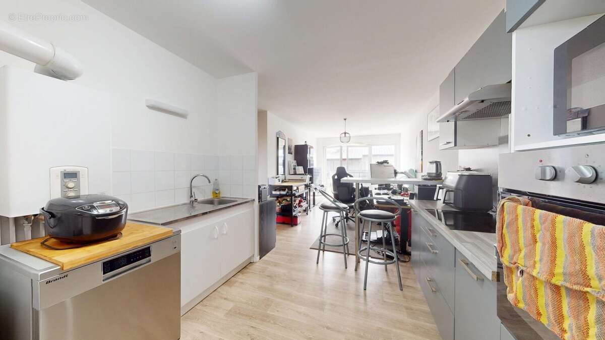 Appartement à COLOMBELLES