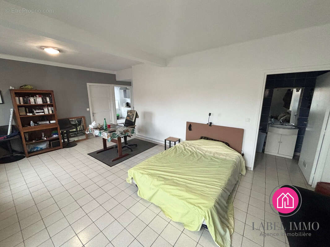 Appartement à VIEUX-CONDE