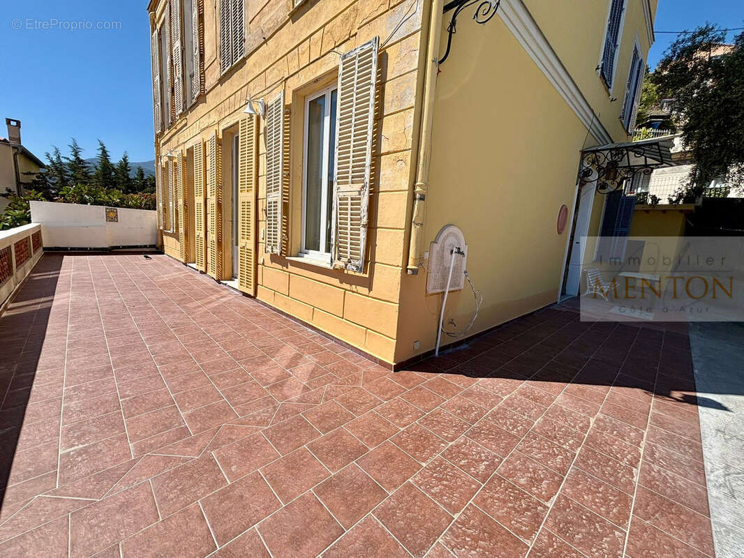 Appartement à MENTON
