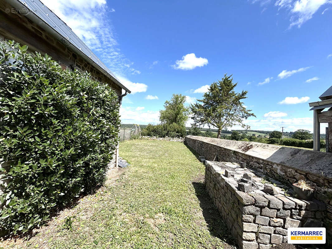 Maison à LA CROIXILLE