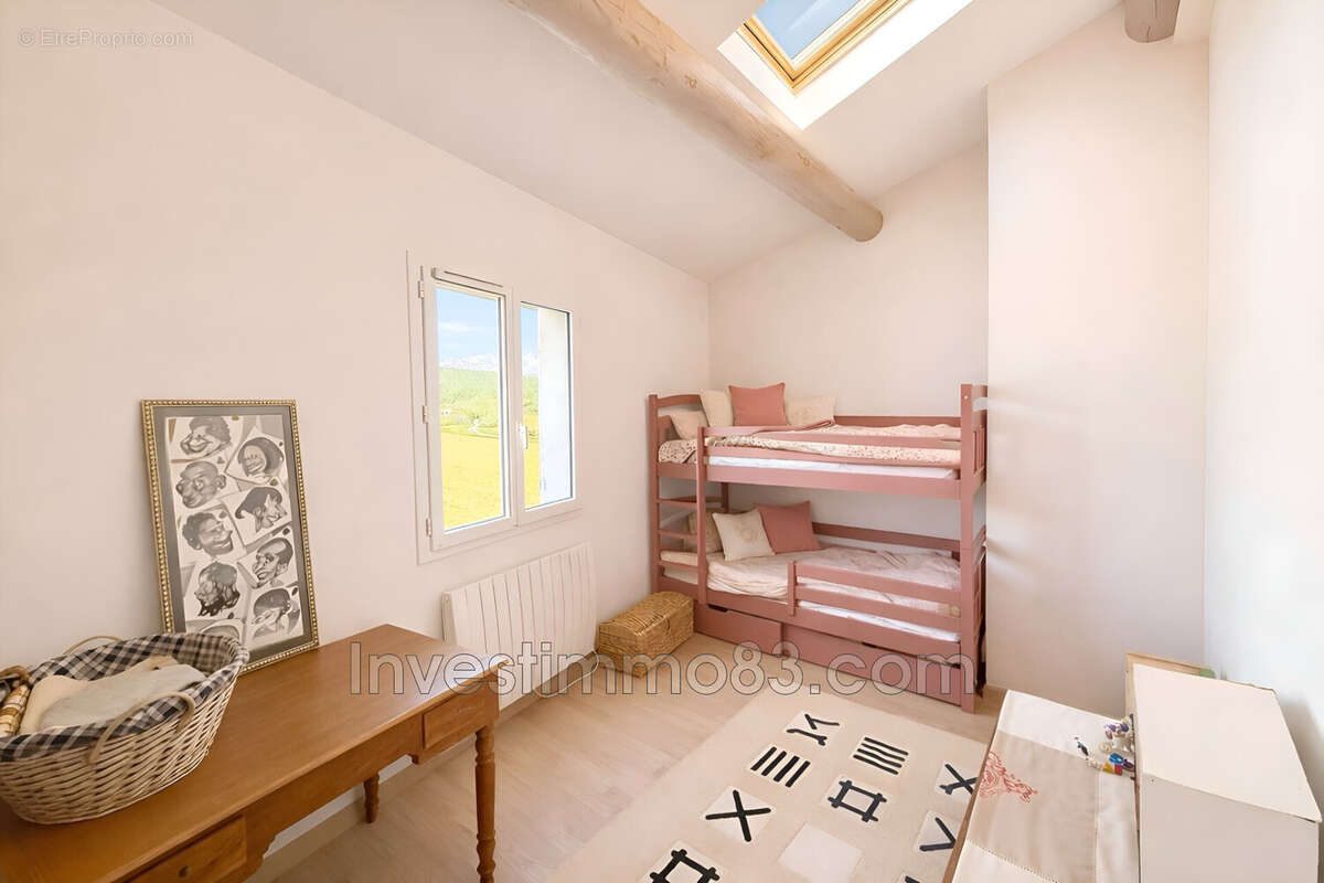 Appartement à ROUSSET