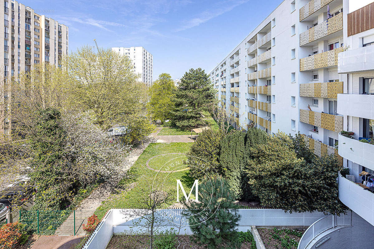 Appartement à BAGNEUX
