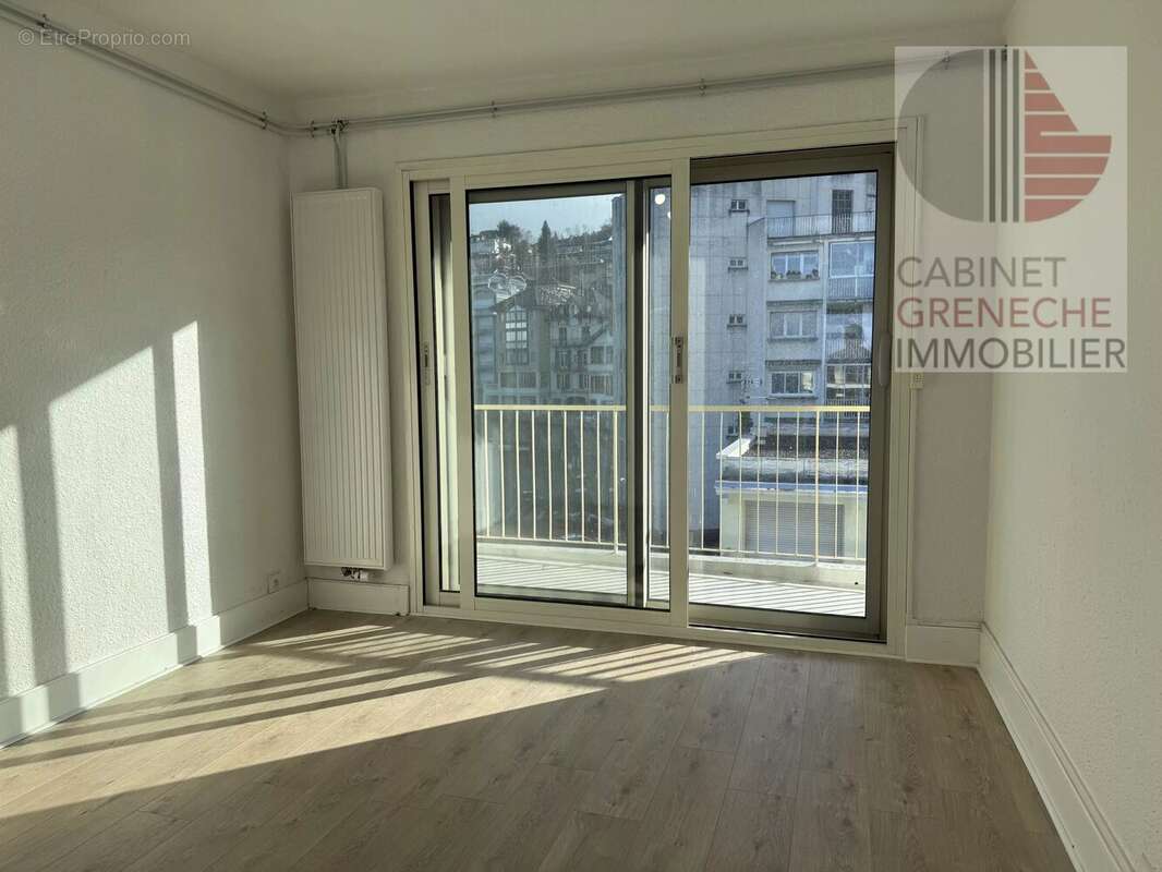 Appartement à EVIAN-LES-BAINS