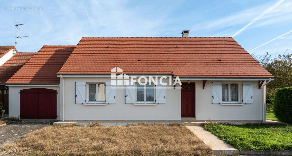 Maison à BEAUMONT-SUR-SARTHE