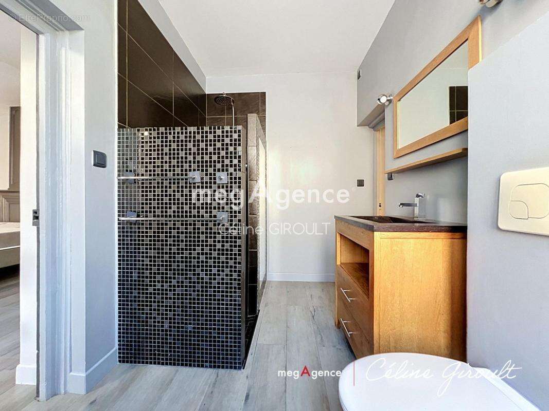 Appartement 3 pièces centre-ville et stationnement privatif - photo 9