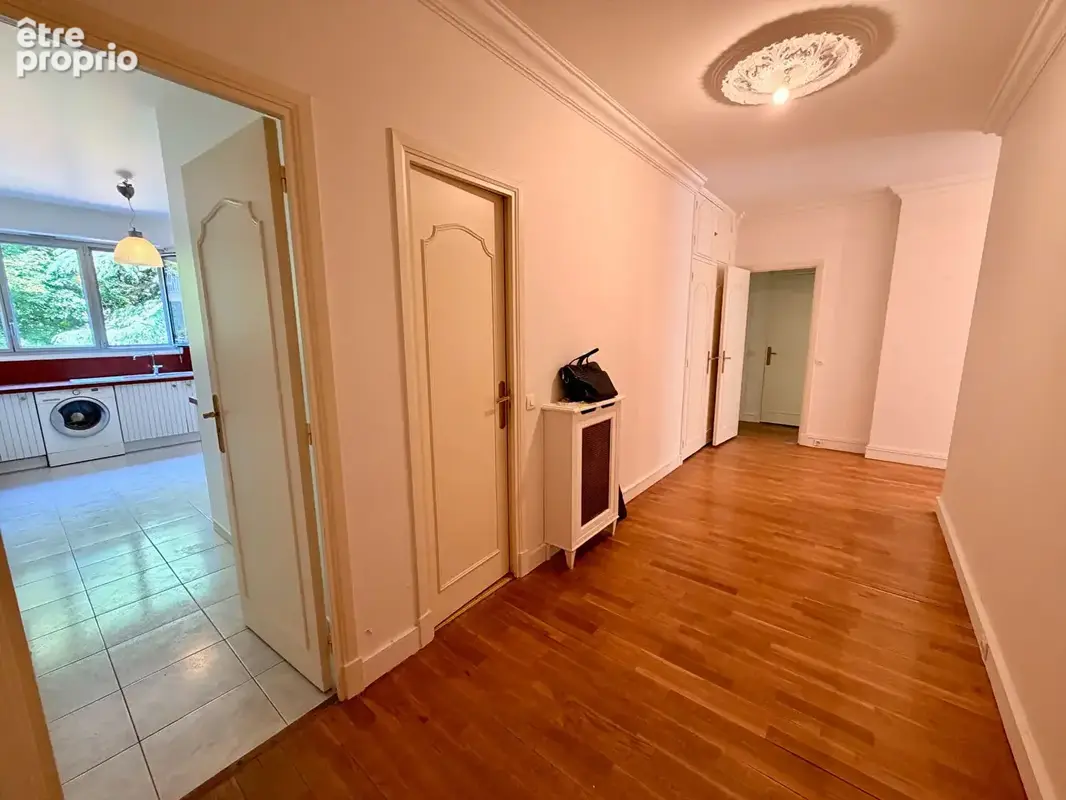 Appartement familial / LE MESNIL LE ROI - 5 pièce(s) - 122 m2 - photo 5