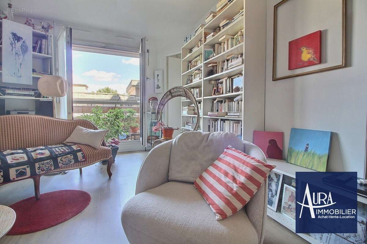 Appartement 53 m² à Les Lilas  - photo 3